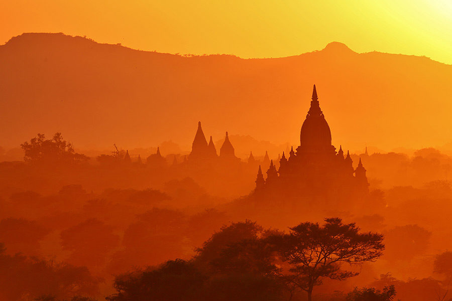 historische Königsstadt Bagan mit über zweitausend erhaltenen