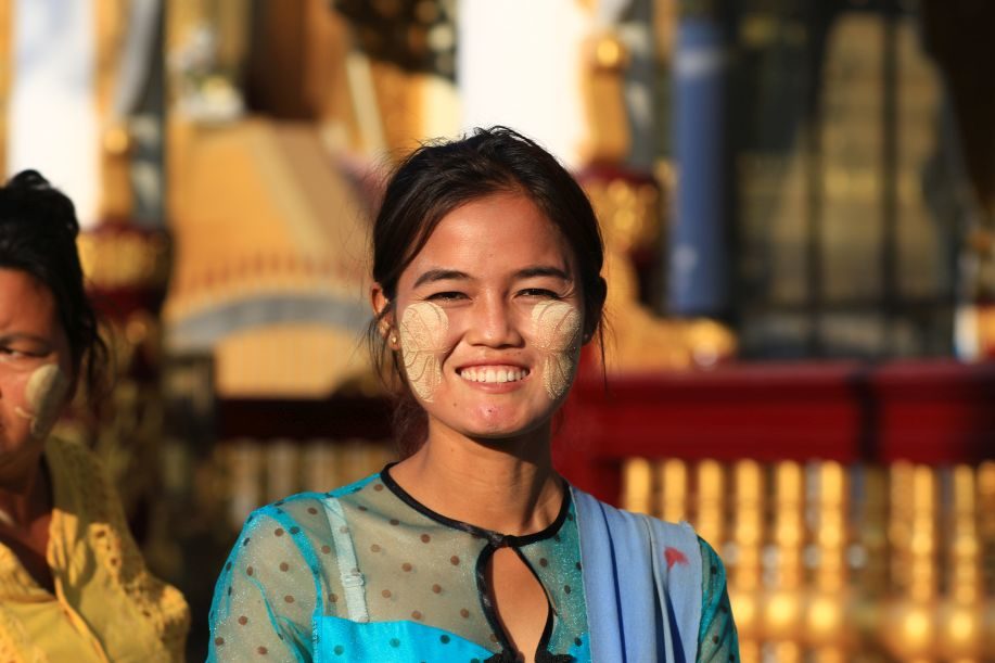 Freundlicher Empfang an der Shwedagon in Yangon