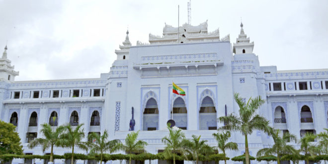 Das Rathaus von Yangon in Myanmar