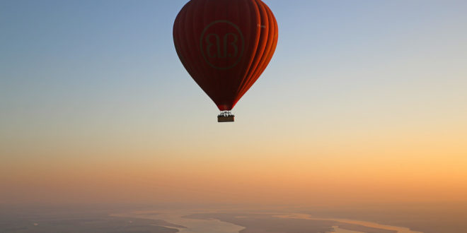 Ein Must: Ballonfahrt über das Pagodenfeld von Bagan