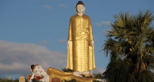 Riesiger Buddha in Monywa, Myanmar